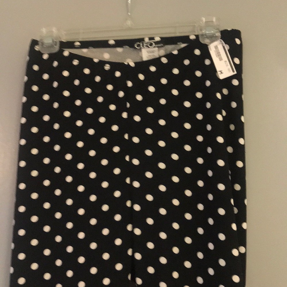 Brand New Ruffle Bottom Pants 🐼 - Picture 2 of 6